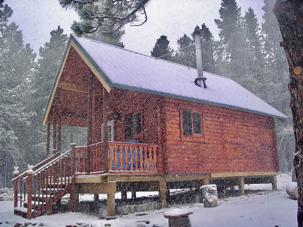 Right-Exterior-with-Snow-edited